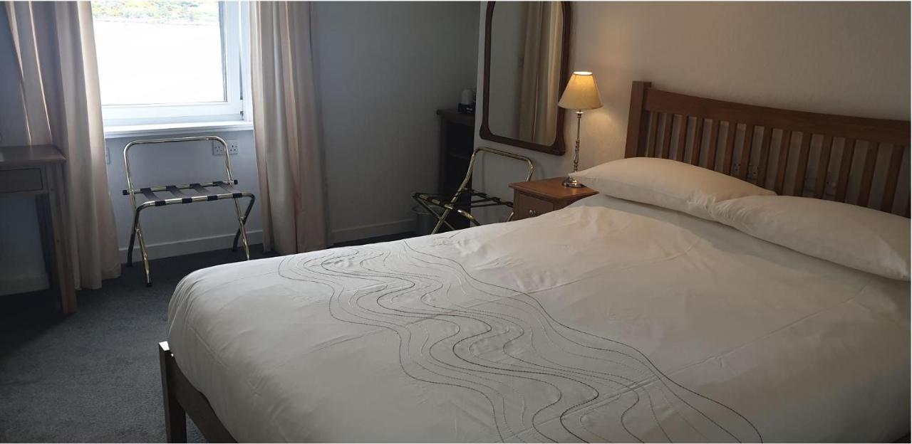 Cliffe House Bed & Breakfast Bed and Breakfast Kyleakin Eksteriør billede