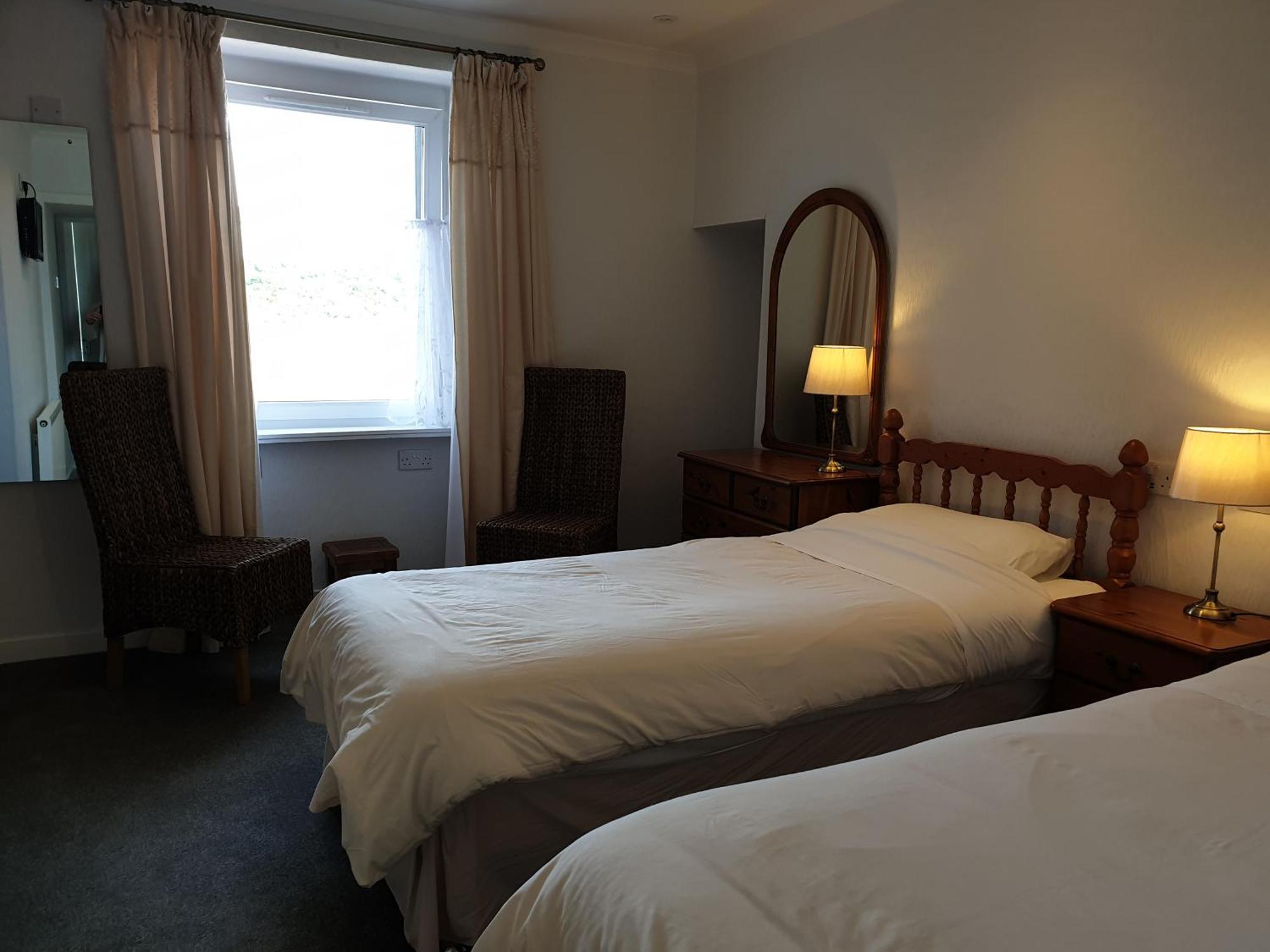 Cliffe House Bed & Breakfast Bed and Breakfast Kyleakin Eksteriør billede
